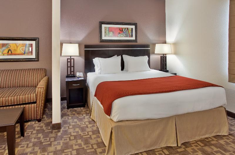Holiday Inn Express Hotel And Suites Lincoln Airport By Ihg Ngoại thất bức ảnh